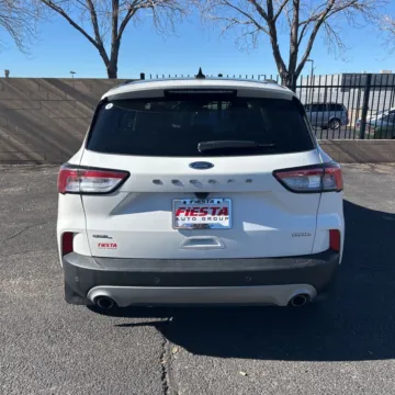 More photos of 2022 Ford Escape SEL at Indy Auto Man - Indianapolis, IN