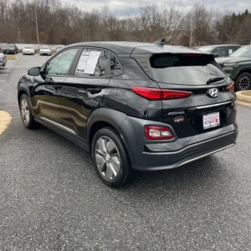 More photos of 2021 Hyundai Kona Electric Ultimate at Indy Auto Man - Indianapolis, IN