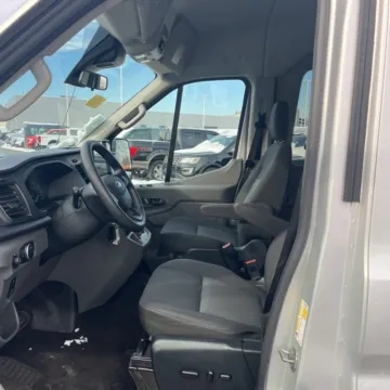 More photos of 2022 Ford Transit-350 XLT at Indy Auto Man - Indianapolis, IN