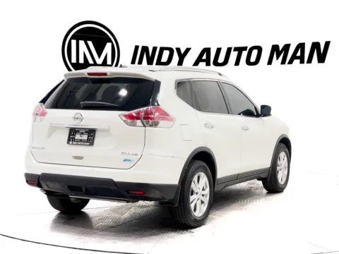 More photos of 2015 Nissan Rogue SV at Indy Auto Man - Indianapolis, IN