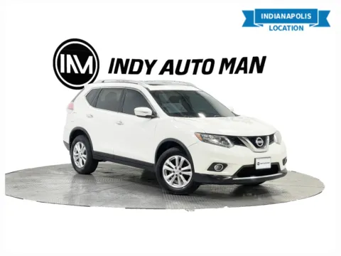 White 2015 Nissan Rogue SV for sale in Indianapolis, IN