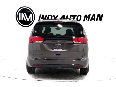 More photos of 2020 Chrysler Pacifica Launch Edition at Indy Auto Man - Indianapolis, IN
