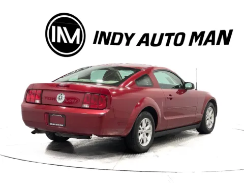 More photos of 2005 Ford Mustang V6 Deluxe at Indy Auto Man - Indianapolis, IN