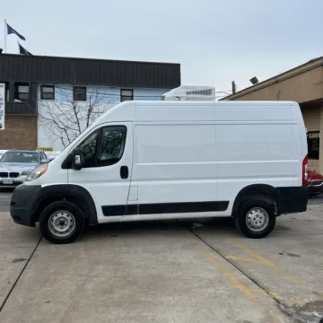More photos of 2019 Ram ProMaster 2500 High Roof at Indy Auto Man - Indianapolis, IN