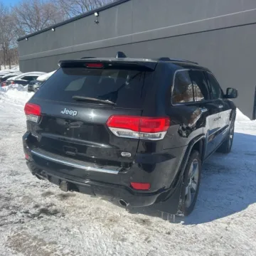 More photos of 2016 Jeep Grand Cherokee Overland at Indy Auto Man - Indianapolis, IN