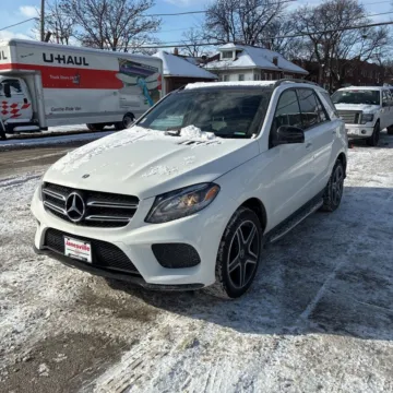 Photos of 2019 Mercedes-Benz GLE 400 4MATIC for sale in Indianapolis, IN at Indy Auto Man - Indianapolis