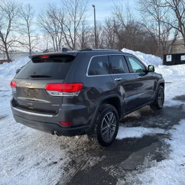 More photos of 2018 Jeep Grand Cherokee Limited at Indy Auto Man - Indianapolis, IN
