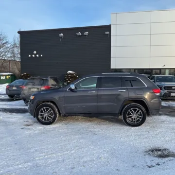 More photos of 2018 Jeep Grand Cherokee Limited at Indy Auto Man - Indianapolis, IN