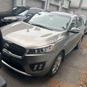 Photos of 2018 Kia Sorento SX Limited for sale in Indianapolis, IN at Indy Auto Man - Indianapolis