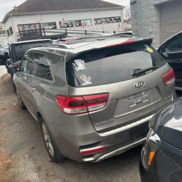 More photos of 2018 Kia Sorento SX Limited at Indy Auto Man - Indianapolis, IN