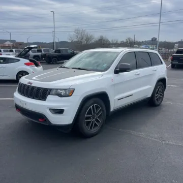 Photos of 2019 Jeep Grand Cherokee Trailhawk for sale in Indianapolis, IN at Indy Auto Man - Indianapolis