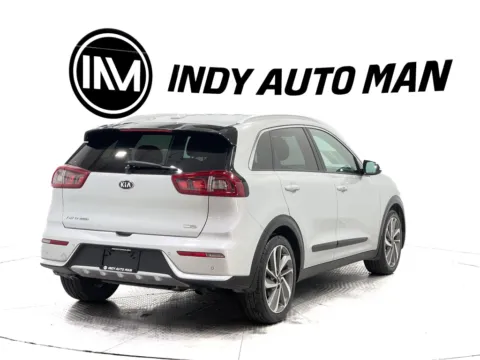 More photos of 2017 Kia Niro Touring at Indy Auto Man - Indianapolis, IN