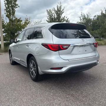 More photos of 2019 INFINITI QX60 LUXE at Indy Auto Man - Indianapolis, IN