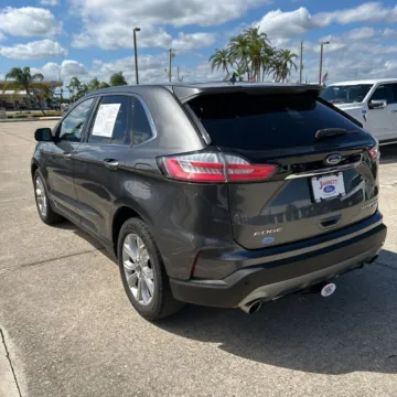 More photos of 2020 Ford Edge Titanium at Indy Auto Man - Indianapolis, IN