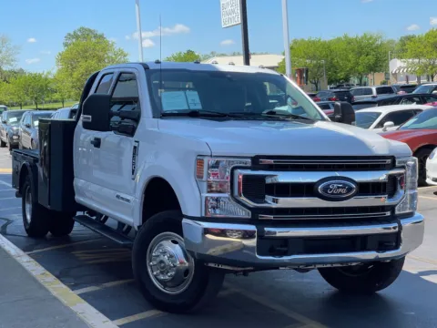 Photos of 2020 Ford F-350SD XLT DRW for sale in Indianapolis, IN at Indy Auto Man - Indianapolis
