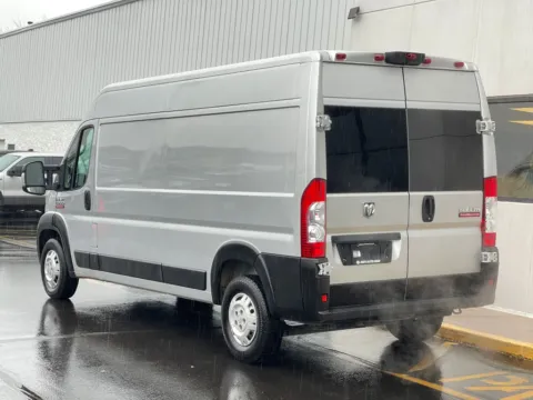 More photos of 2022 Ram ProMaster 2500 High Roof at Indy Auto Man - Indianapolis, IN