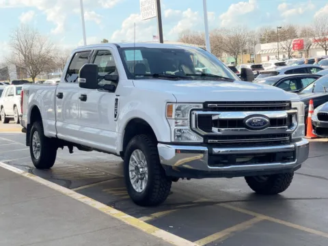 Photos of 2021 Ford F-250SD XLT for sale in Indianapolis, IN at Indy Auto Man - Indianapolis