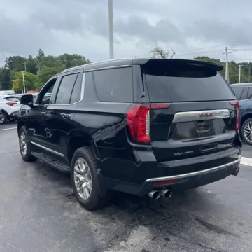 More photos of 2021 GMC Yukon Denali at Indy Auto Man - Indianapolis, IN