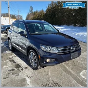Blue 2016 Volkswagen Tiguan SE for sale in Indianapolis, IN
