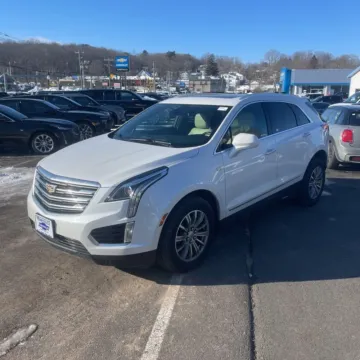 Another view of 2017 Cadillac XT5 Luxury for sale in Indianapolis, IN at Indy Auto Man - Indianapolis