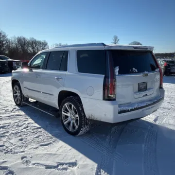 More photos of 2019 Cadillac Escalade Premium Luxury at Indy Auto Man - Indianapolis, IN