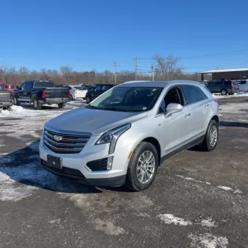 Photos of 2017 Cadillac XT5 Luxury for sale in Indianapolis, IN at Indy Auto Man - Indianapolis