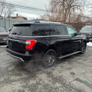 More photos of 2020 Ford Expedition Limited at Indy Auto Man - Indianapolis, IN
