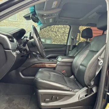 More photos of 2020 Chevrolet Tahoe LT at Indy Auto Man - Indianapolis, IN