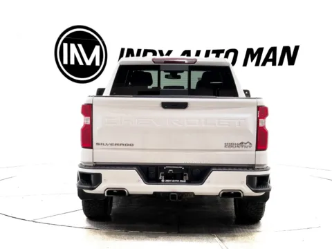 More photos of 2019 Chevrolet Silverado 1500 High Country at Indy Auto Man - Indianapolis, IN