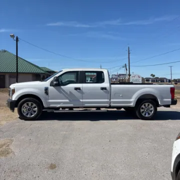 More photos of 2019 Ford F-250SD XL at Indy Auto Man - Indianapolis, IN