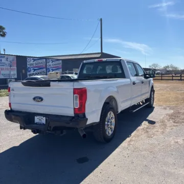More photos of 2019 Ford F-250SD XL at Indy Auto Man - Indianapolis, IN