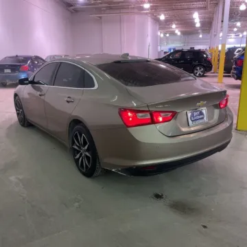 More photos of 2018 Chevrolet Malibu LT at Indy Auto Man - Indianapolis, IN