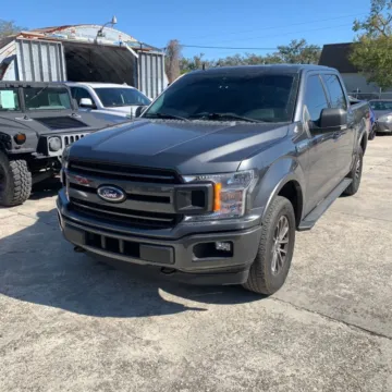 Photos of 2020 Ford F-150 XLT for sale in Indianapolis, IN at Indy Auto Man - Indianapolis