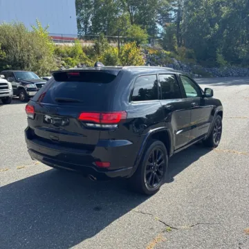 Another view of 2018 Jeep Grand Cherokee Altitude for sale in Indianapolis, IN at Indy Auto Man - Indianapolis