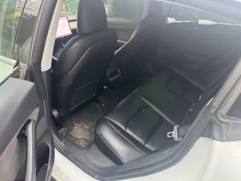 More photos of 2019 Tesla Model 3 Standard Range Plus at Indy Auto Man - Indianapolis, IN