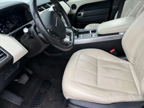 More photos of 2019 Land Rover Range Rover Sport HSE at Indy Auto Man - Indianapolis, IN