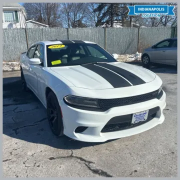 White 2019 Dodge Charger SXT for sale in Indianapolis, IN