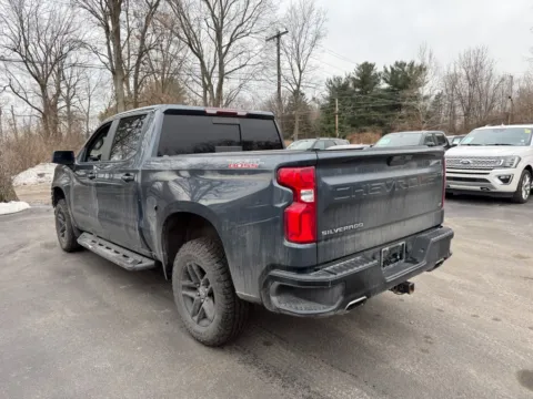 Another view of 2020 Chevrolet Silverado 1500 LT Trail Boss for sale in Indianapolis, IN at Indy Auto Man - Indianapolis