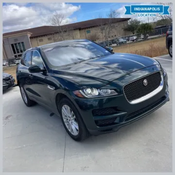 Green 2017 Jaguar F-PACE 35t Prestige for sale in Indianapolis, IN