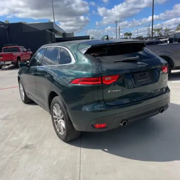 More photos of 2017 Jaguar F-PACE 35t Prestige at Indy Auto Man - Indianapolis, IN