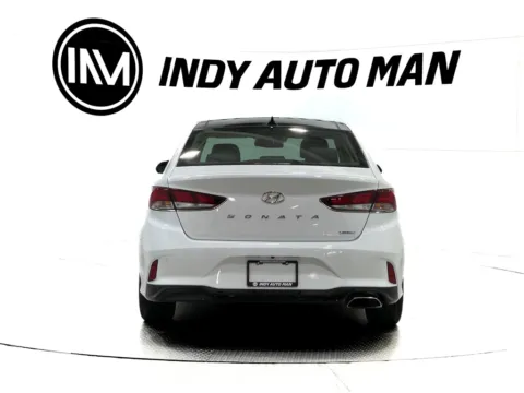 More photos of 2018 Hyundai Sonata Limited at Indy Auto Man - Indianapolis, IN