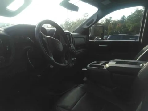 More photos of 2022 Chevrolet Silverado 3500HD Work Truck at Indy Auto Man - Indianapolis, IN