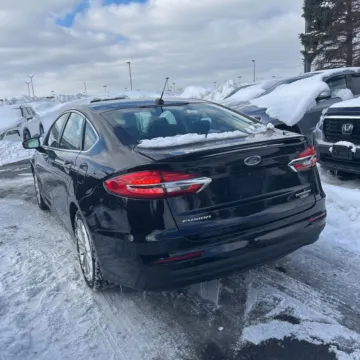 More photos of 2020 Ford Fusion Energi Titanium at Indy Auto Man - Indianapolis, IN