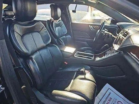 More photos of 2018 Lincoln Continental Select at Indy Auto Man - Indianapolis, IN