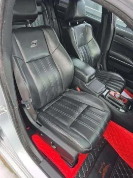 More photos of 2021 Chrysler 300 S at Indy Auto Man - Indianapolis, IN