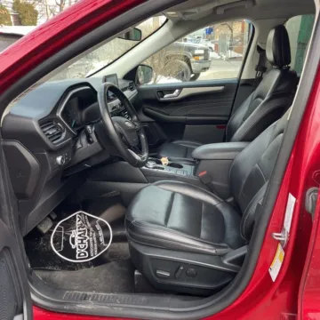 More photos of 2021 Ford Escape SEL at Indy Auto Man - Indianapolis, IN