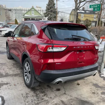 More photos of 2021 Ford Escape SEL at Indy Auto Man - Indianapolis, IN