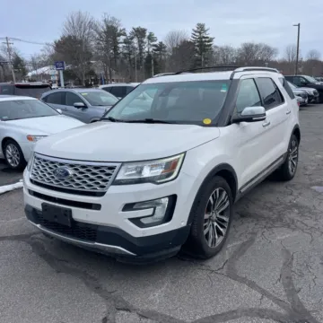 Photos of 2016 Ford Explorer Platinum for sale in Indianapolis, IN at Indy Auto Man - Indianapolis