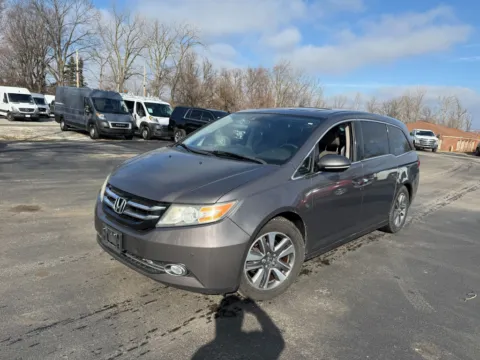 Photos of 2015 Honda Odyssey Touring for sale in Indianapolis, IN at Indy Auto Man - Indianapolis