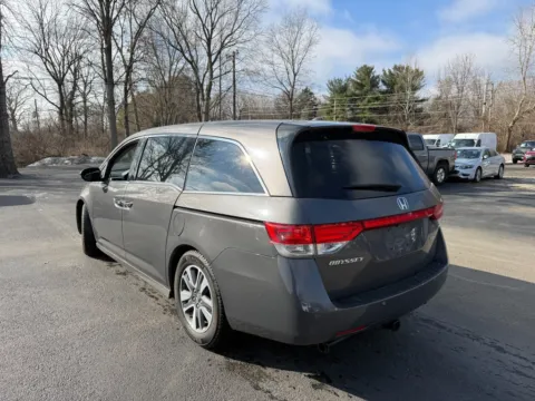 More photos of 2015 Honda Odyssey Touring at Indy Auto Man - Indianapolis, IN